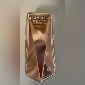 BNIB- GLAMGLOW BRIGHTMUD